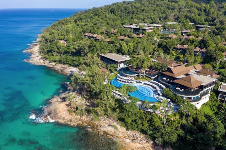 普吉岛阿卡迪亚奈松海滩铂尔曼度假酒店(Pullman Phuket Arcadia Naithon Beach)