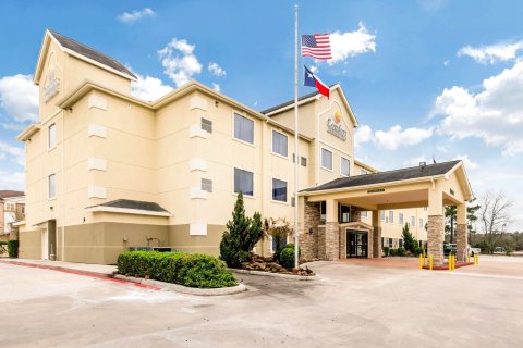 东部IAH布什机场舒适套房酒店(Comfort Inn & Suites IAH Bush Airport – East)