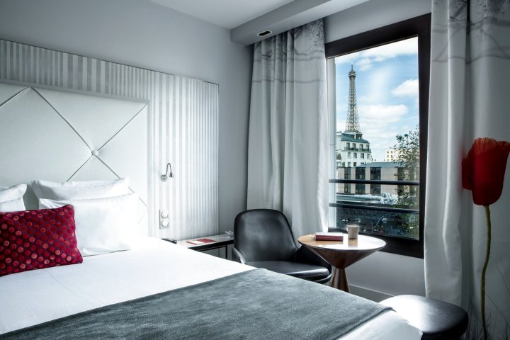 帕里斯巴黎埃菲尔铁塔酒店(Le Parisis - Paris Tour Eiffel)