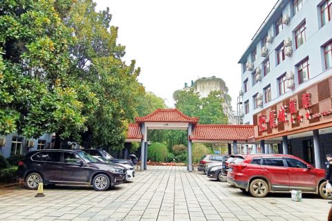 湘潭湘乡龙城宾馆