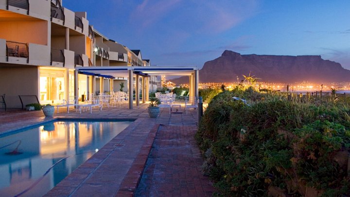 开普敦海滨公寓，休闲湾(Cape Town Beachfront Apartments at Leisure Bay)