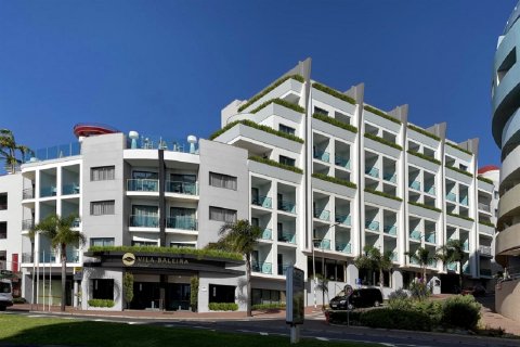 丰沙尔维拉巴莱拉酒店(Vila Baleira Funchal)