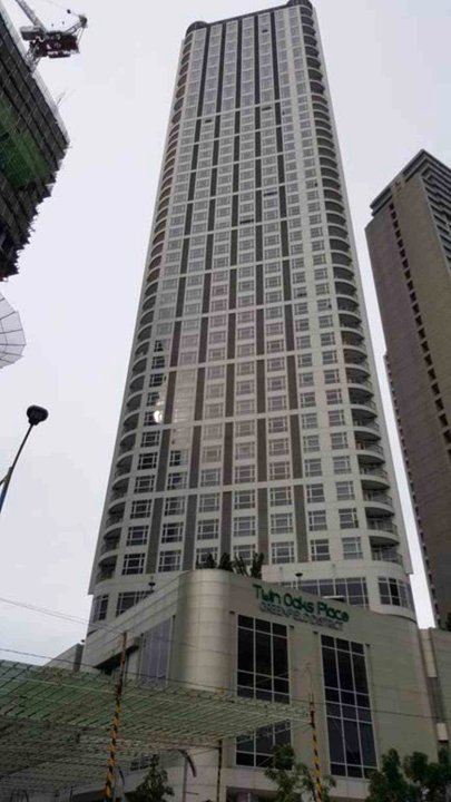 双橡树广场公寓酒店(Twin Oaks Place Units)