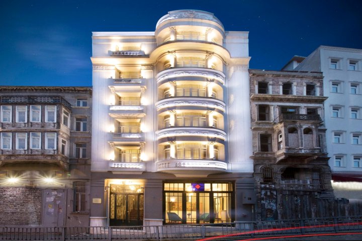 丽娜塔克西姆佩拉酒店(Lina Hotels Taksim Pera)