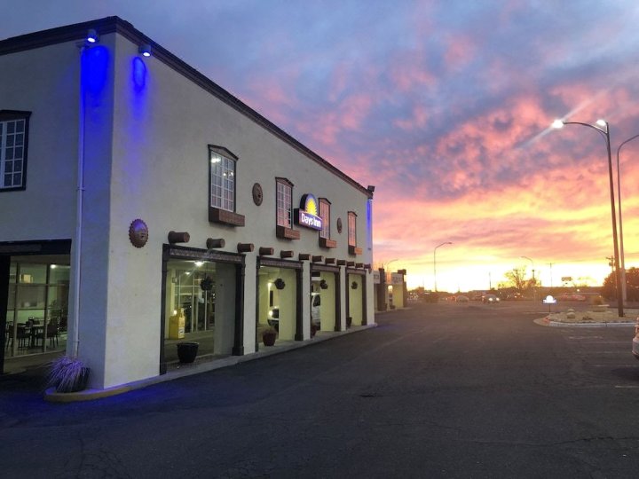 圣达菲戴斯酒店(Days Inn by Wyndham Santa Fe New Mexico)