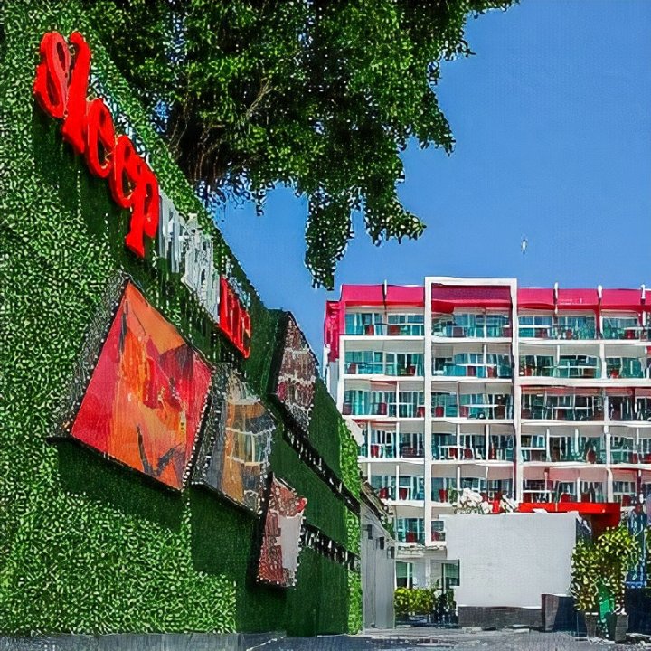 普吉岛芭东与我同眠设计酒店(Sleep with ME Hotel Design Hotel @ Patong)