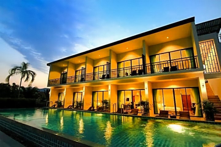 普吉岛融合度假村(The Fusion Resort Phuket)