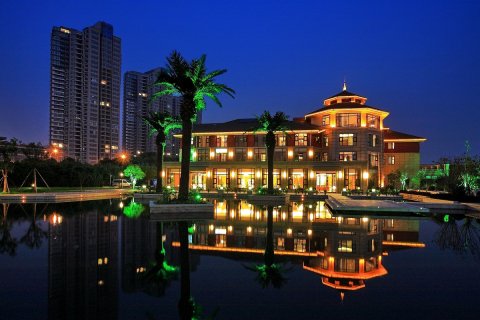 无锡湖滨四季春酒店