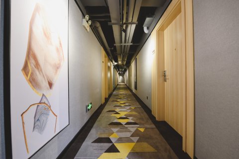 Y酒店(无锡南长街南禅寺店)