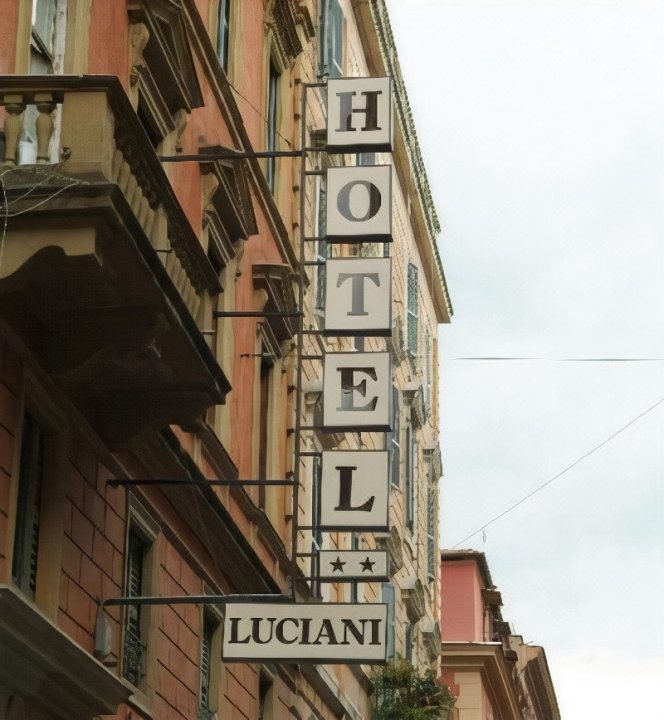 卢恰尼酒店(Hotel Luciani)