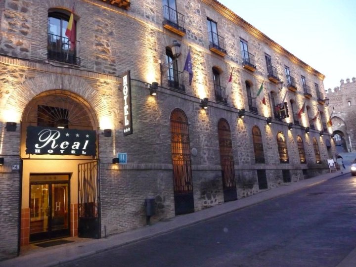 托莱多皇家酒店(Hotel Real De Toledo)