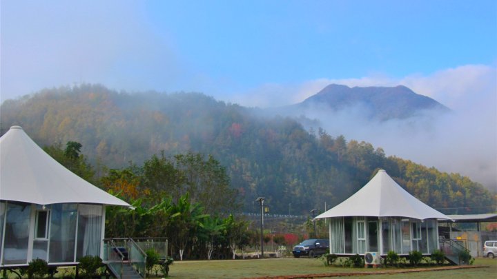 石泉饶峰驿站