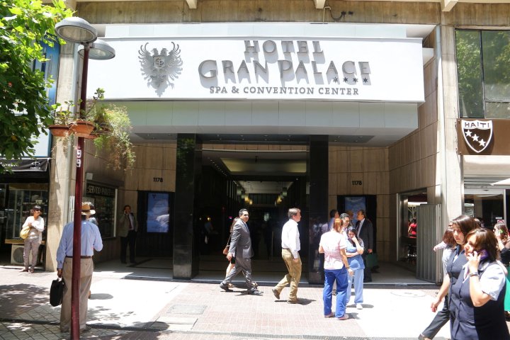 格兰皇宫酒店(Hotel Gran Palace)