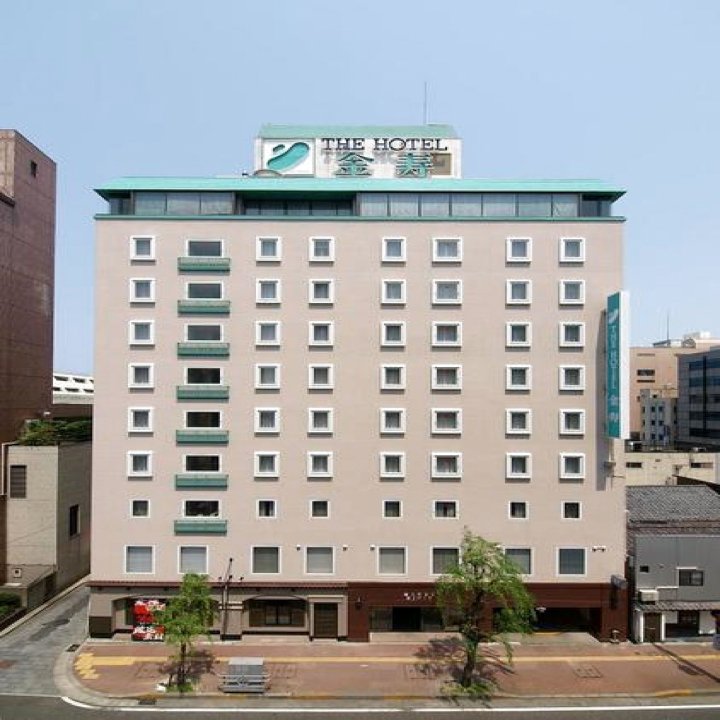 新泻皇冠山酒店(Hotel Crown Hills Niigata)