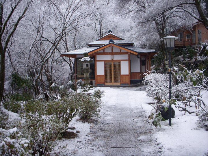 秋川溪谷濑音之汤温泉旅馆(Matsuno Onsen Suikoen)