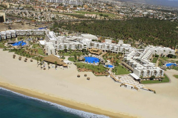 洛斯卡沃斯度假村假日酒店 - 全包式(Holiday Inn Resort Los Cabos All Inclusive)