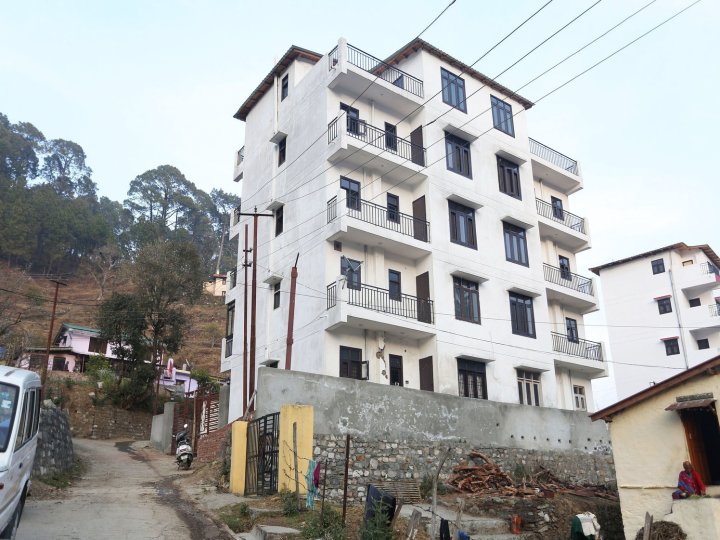 OYO 12328 塞亚米赫特霍瓦里顶层房 3BHK 之家酒店(OYO 12328 Home 3BHK Pent House Shyamkhet Bhowali)