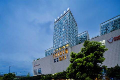 成都紫百合酒店(犀浦地铁站西南交大店)