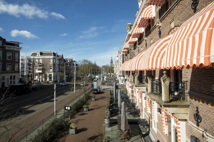 阿姆斯特丹马诺尔酒店(The Manor Amsterdam)