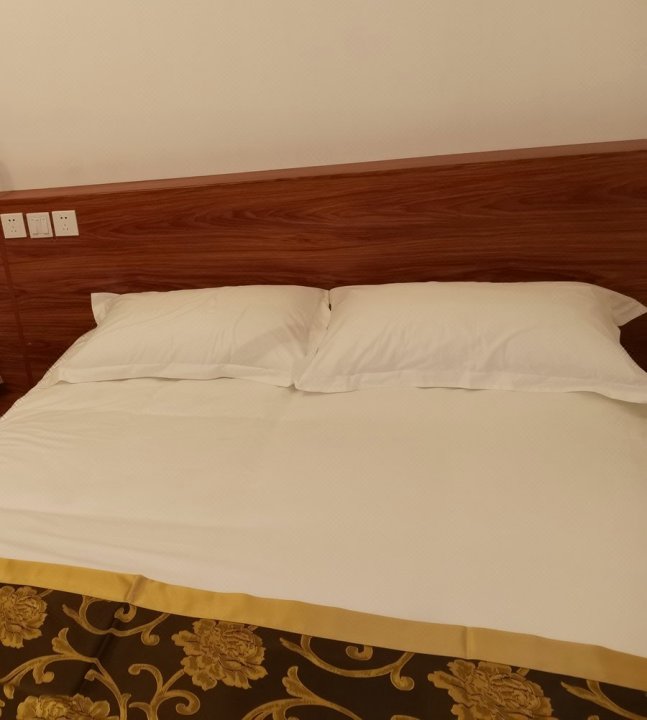 临沂天蒙云溪间客栈