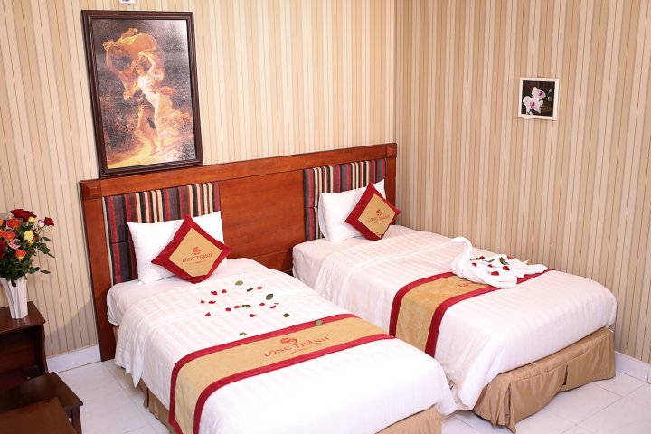龙城酒店(Long Thanh Hotel)