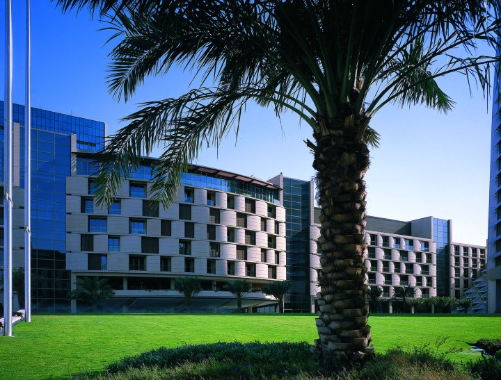利雅德法沙利亚文华东方酒店(Al Faisaliah Hotel, Riyadh)
