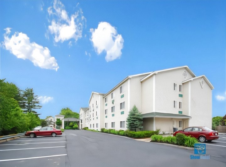 贝斯特韦斯特和睦旅馆及套房酒店(Best Western Concord Inn and Suites)