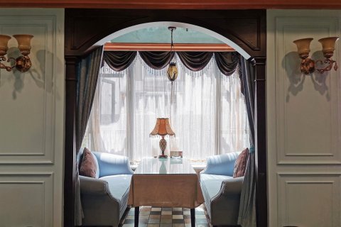 坤龙商务酒店(乐至县政府店)