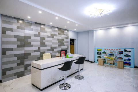 翠峰智选酒店(阳朔西街店)