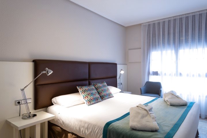 罗斯杰拉索勒斯公寓(Aparthotel Los Girasoles)