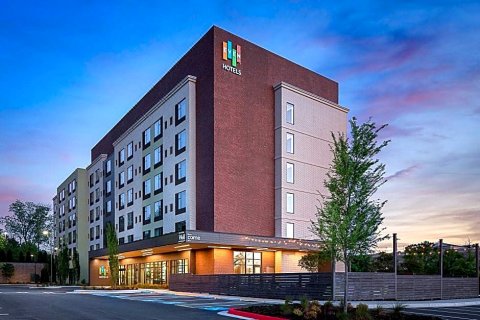 阿尔普哈雷塔 - 阿瓦隆区逸衡酒店 - IHG 旗下酒店(Even Hotel Alpharetta - Avalon Area, an IHG Hotel)