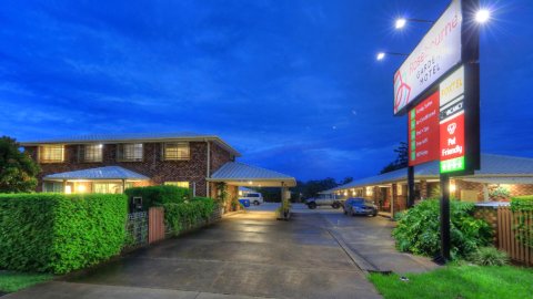 罗斯伯恩花园汽车旅馆(Rosebourne Gardens Motel)