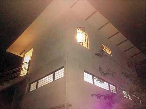 俯瞰马尼拉大都会套房公寓(Suite Overlooking Metro Manila)