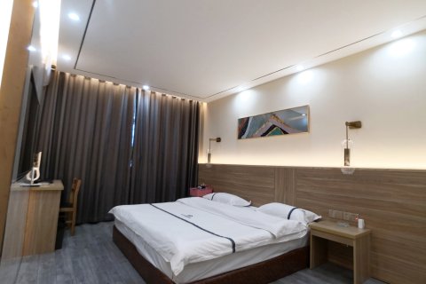 OYO嘉华宾馆(财富广场火车站西广场店)