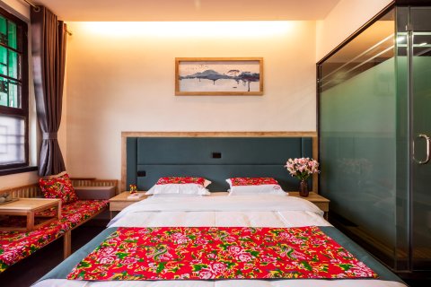 红灯笼·文化主题客栈