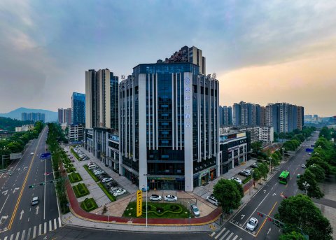 雅安赛菲尔酒店