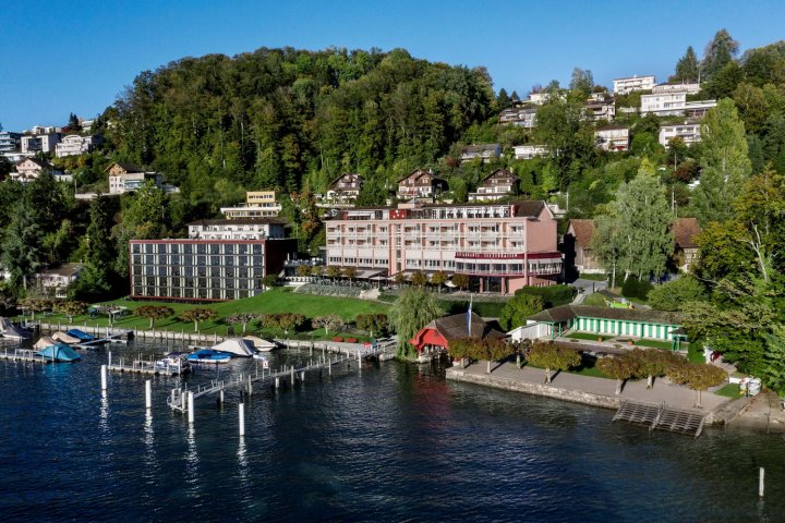 赫米蒂奇酒店(Hermitage Lake Lucerne)
