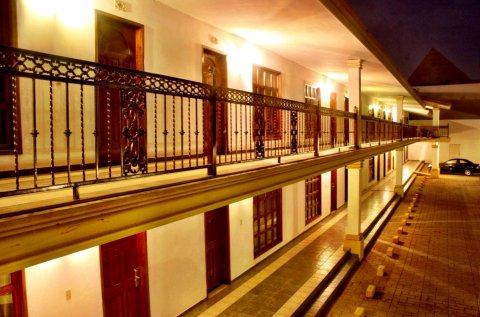 洛斯特雷里奥斯酒店(Hotel Los Tres Rios)