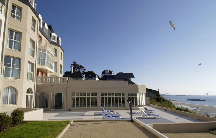 玛丽娜皇后酒店(Residence Reine Marine)
