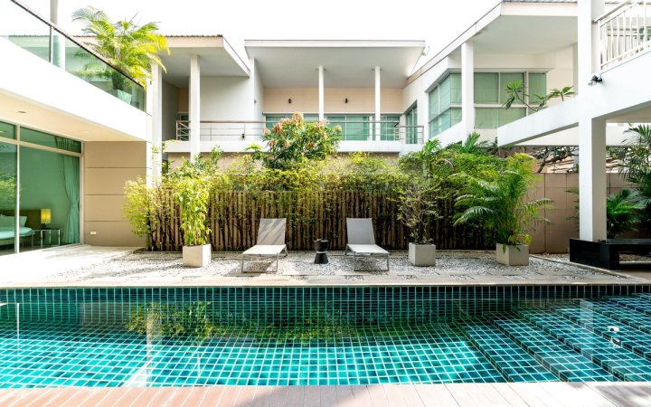 曼谷市中心泳池独栋别墅(Bangkok Pool villa)