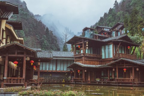 十二背后双河客栈