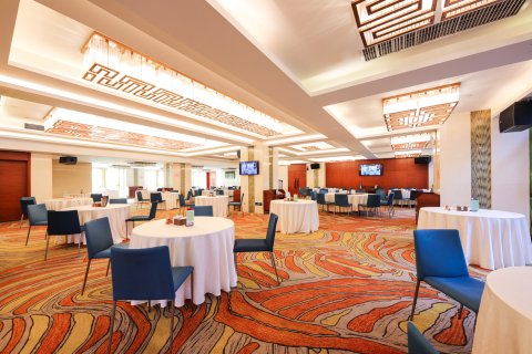 贵阳圣丰酒店(河滨公园甲秀楼店)