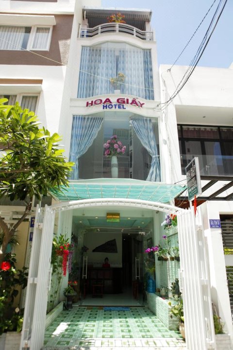 828 华解酒店(OYO 828 Hoa Giay Hotel)