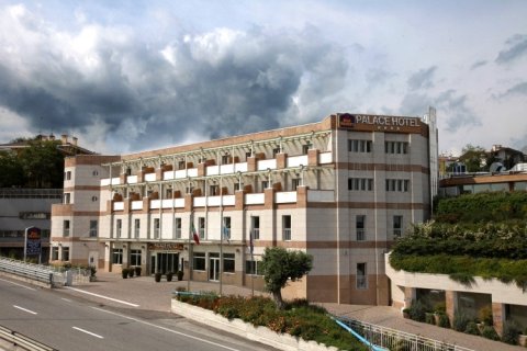 圣马力诺宫殿酒店(Palace Hotel San Marino)