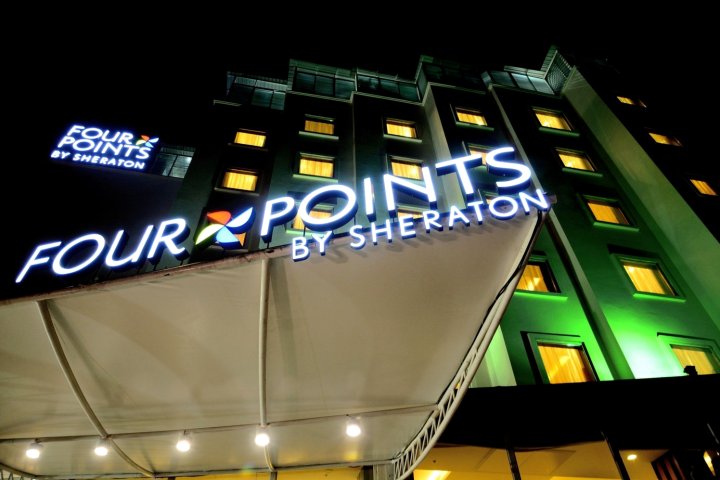 瓦多达拉福朋喜来登酒店(Four Points by Sheraton Vadodara)