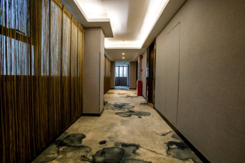 悦季酒店(广州高铁南站洛溪地铁站店)