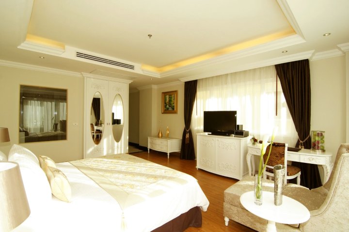 LK奇迹套房酒店(LK Miracle Suite)