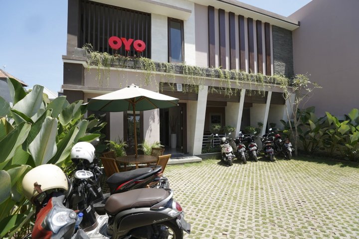 2166 艾利提亚住宿酒店(OYO 2166 Elitya Stay)