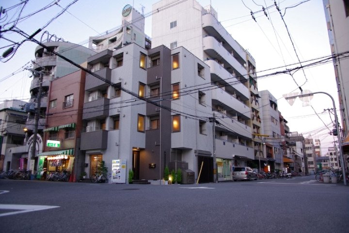 大阪波哩旅館(Poly Hostel Osaka)