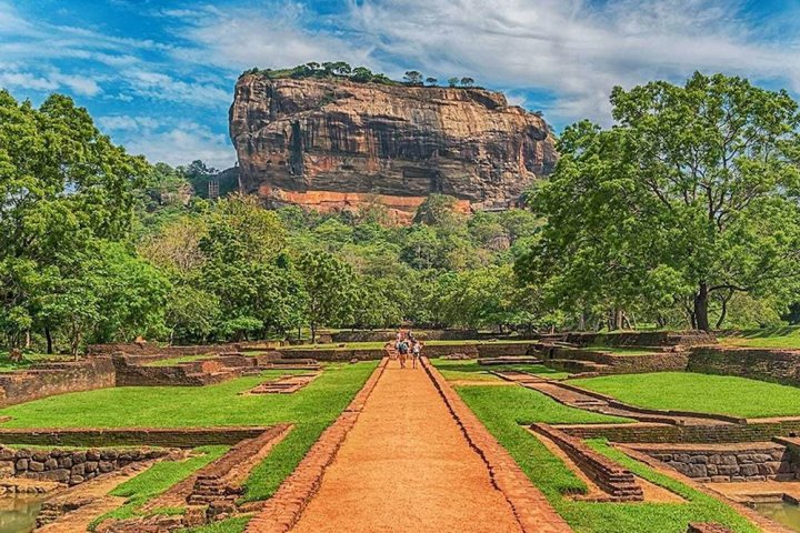 锡吉里亚阳光度假村(Sunshine Resort & Spa Sigiriya)